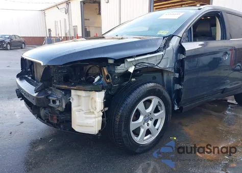 2012 Volvo Xc60 3.2/3.2 Platinum/3.2 Premier/3.2 Premier Plus z USA, uszkodzony, nr VIN YV4940DZ9C2295254